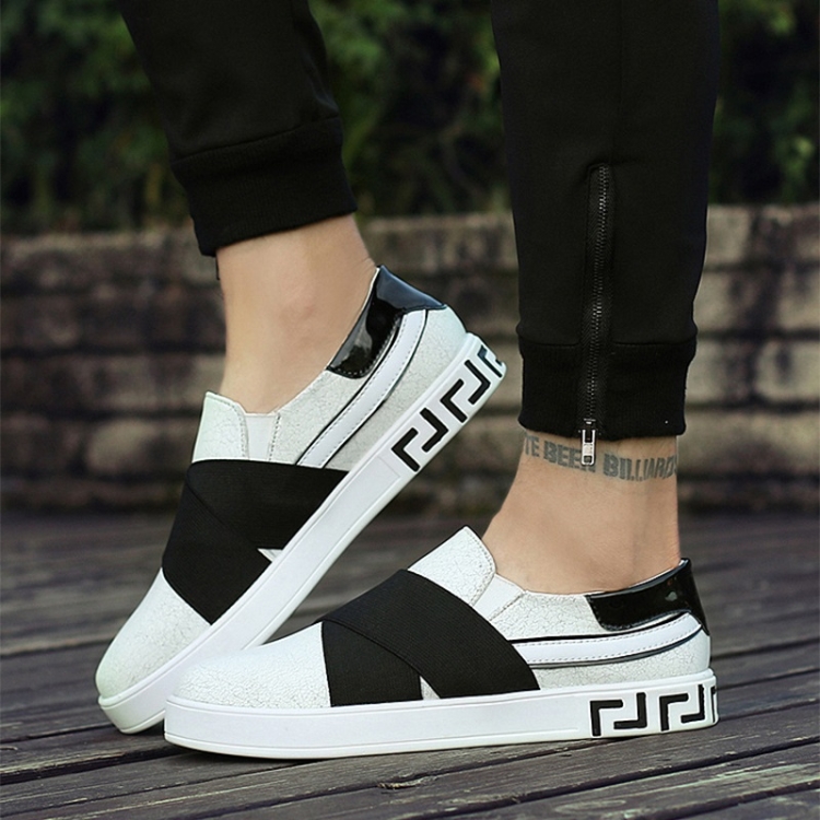 

Outdoor Low-cut Shock Absorbing Fashion Sport Casual Shoes for Men (Color:White Black Size:40)