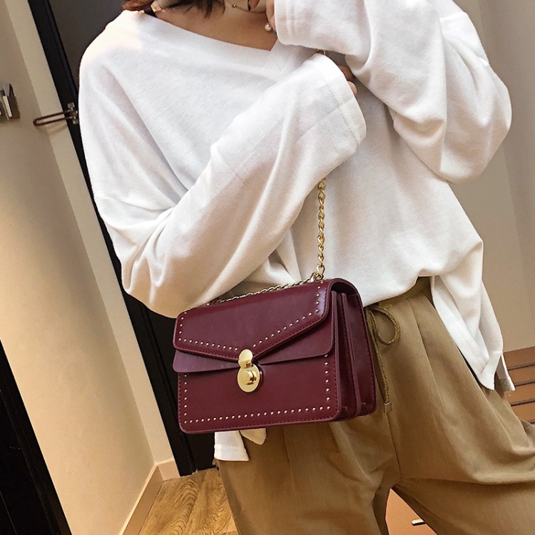 

Rivet PU Leather Single Shoulder Bag Small Square Bag Ladies Messenger Handbag (Wine Red)