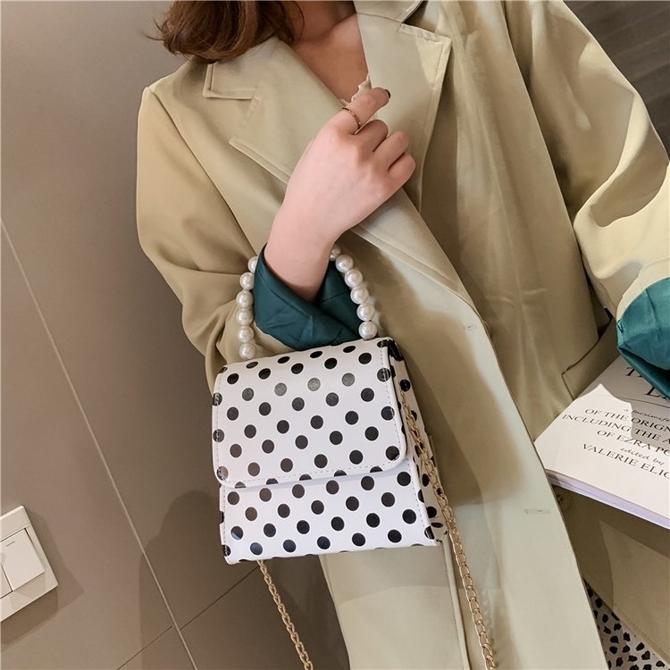 

Dot Pattern Pearl Handle PU Leather Chain Single Shoulder Bag Ladies Handbag Messenger Bag (White)