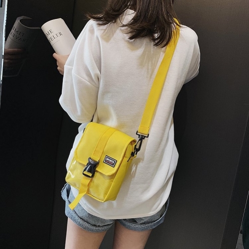 

Nylon Sports Single Shoulder Bag Handbag Messenger Bag (Yellow)