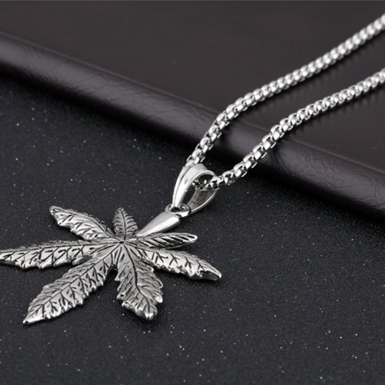 

OPK Cool Personality Casting Vintage Stainless Maple Leaf Necklace, Charin Length: 60cm