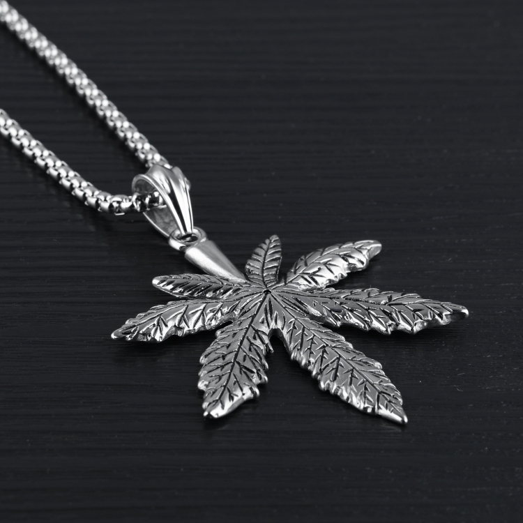 

OPK Cool Personality Casting Vintage Stainless Steel Maple Leaf Pendant without Chain