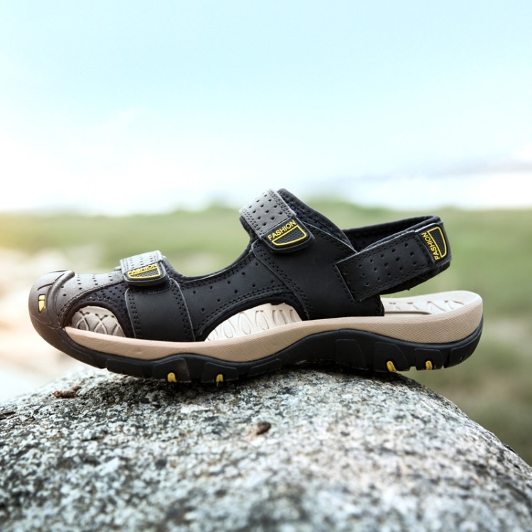 

Matte Leather Outdoor Leisure Beach Sandals for Men (Color:Black Size:44)
