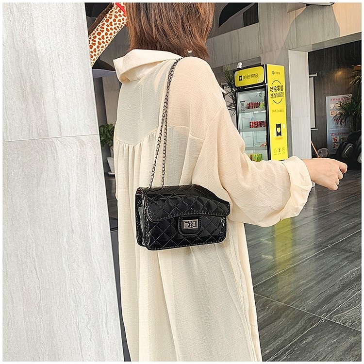 

PU Leather Chain-strap Single Shoulder Bag Ladies Handbag (Color:Black Size:OneSize)