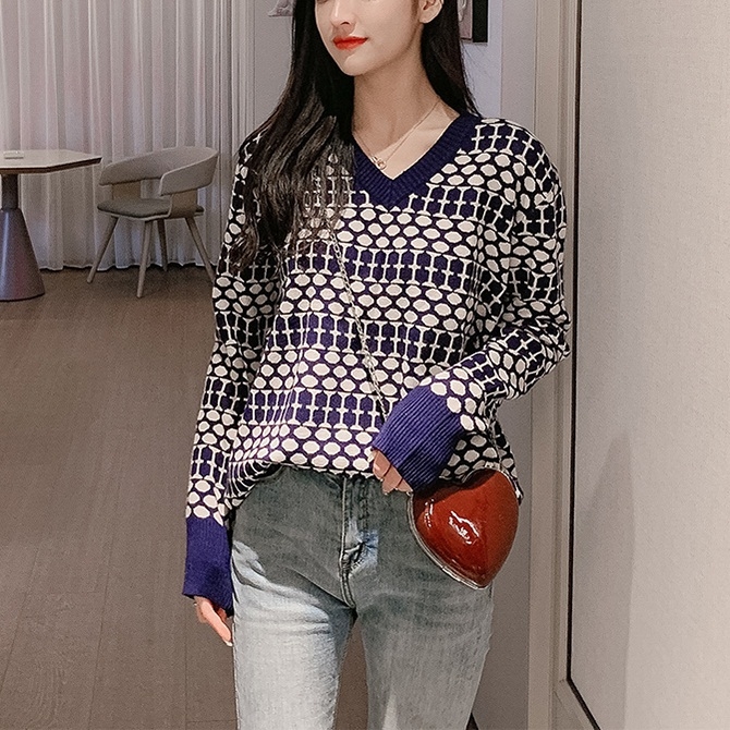 

Retro V-neck Sweater (Color:Navy Blue Size:XS)
