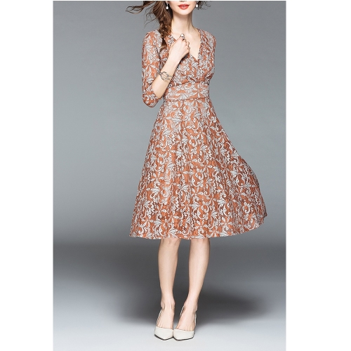 

Lace V-neck Waist Slim Dress (Color:Caramel Size:3XL)