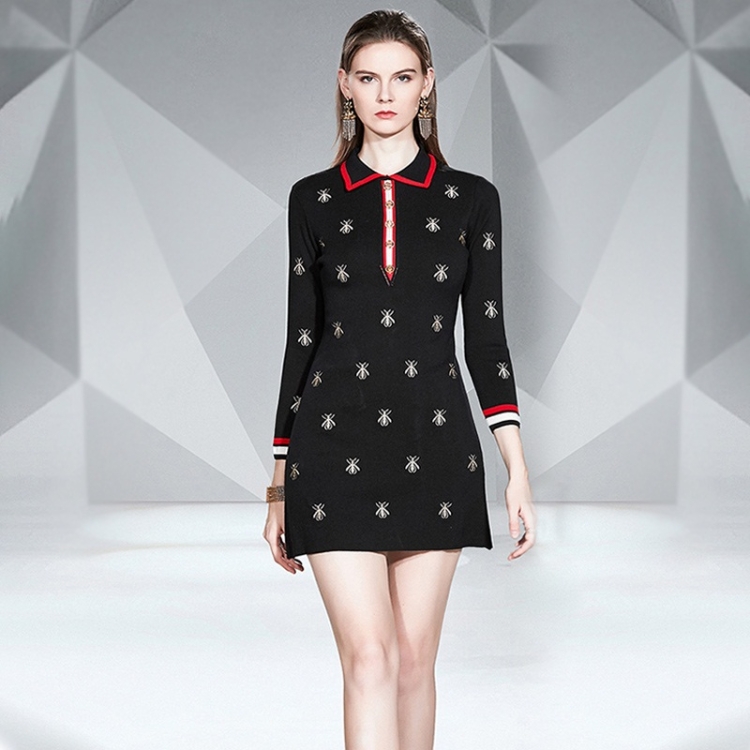

Embroidered Knitted Dress (Color:Black Size:M)