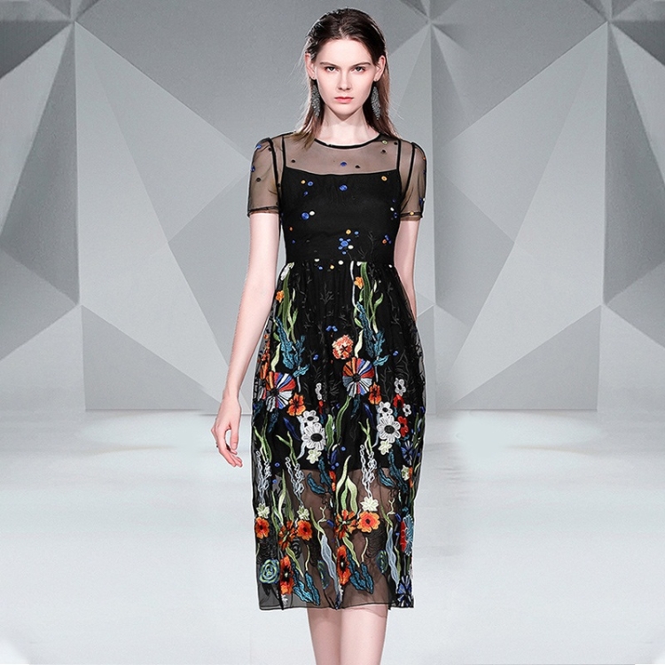 

Mesh Slim Embroidered Dress (Color:Black Size:XL)