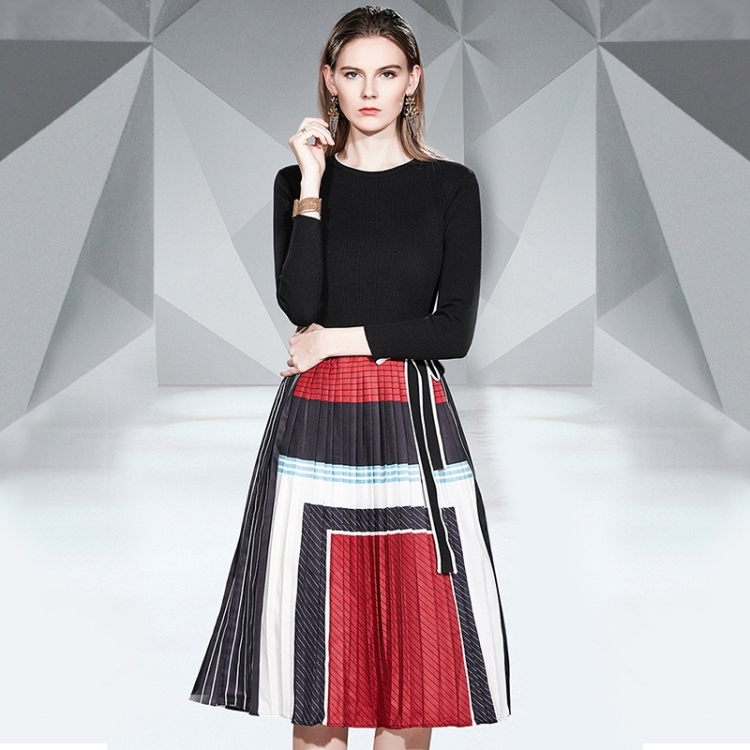 

Long-sleeved Lace-up Sweater + Elastic Waist Pleated Skirt Suit (Color:Black Red Size:M)