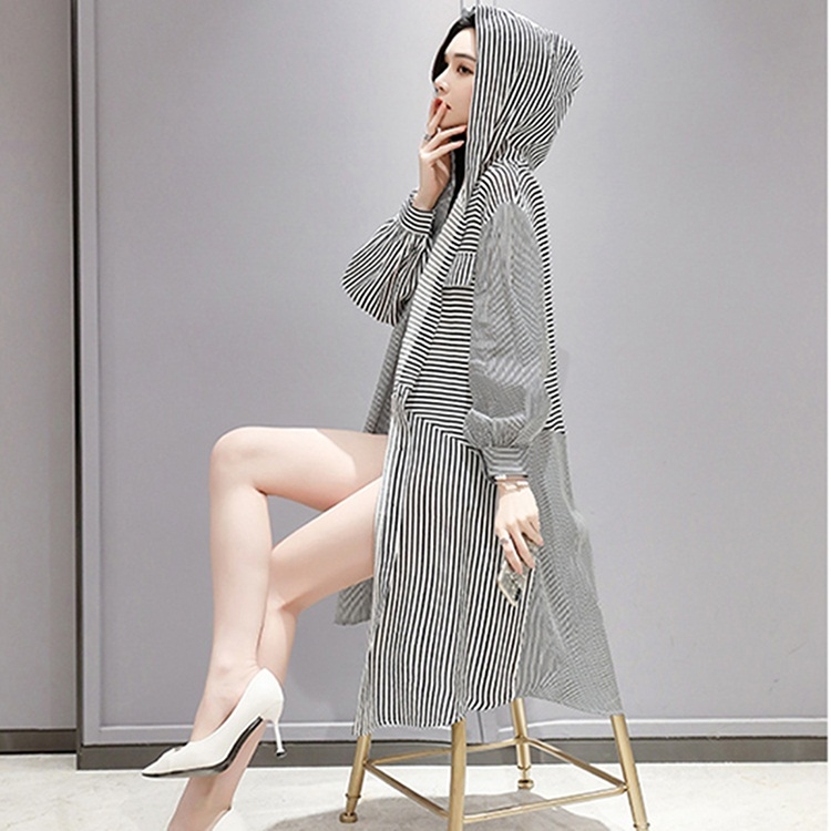 

Women Stitching Striped Casual Sun Protection Coat (Color:Black Size:S)