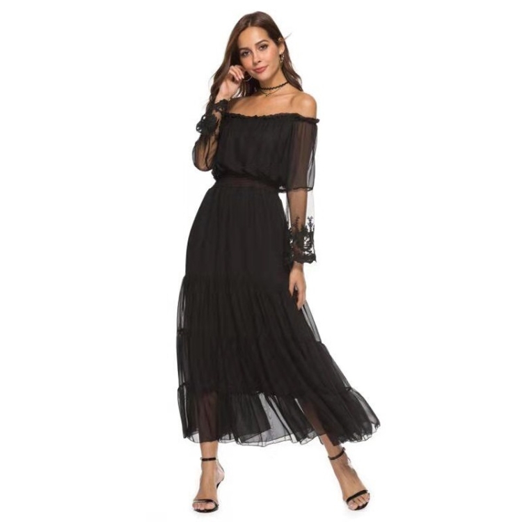 

Elegant Sexy Lace Stitching Off-the-shoulder Dress Beach Skirt Chiffon Long Skirt (Color:Black Size:S)