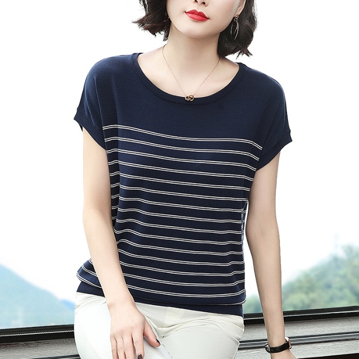 

Striped Knitted Short-sleeved T-shirt Loose Round Neck Wild Bottoming Shirt (Color:Blue Size:Free Size)