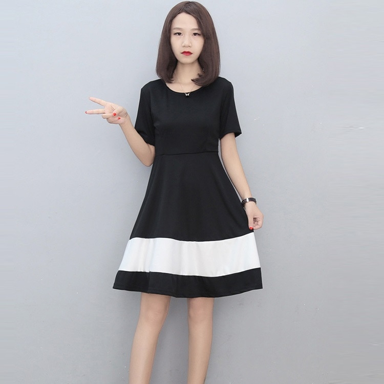 

Mid-length Slim A-line Dress (Color:Black And White Stitching Size:XXL)
