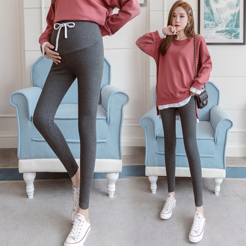 outfits with dark grey leggings