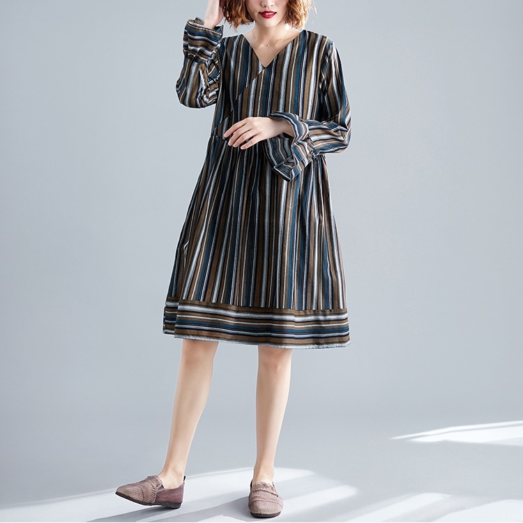 

Large Size Loose And Thin Western Style Mid-length Striped Dress (Color:Green Size:M)