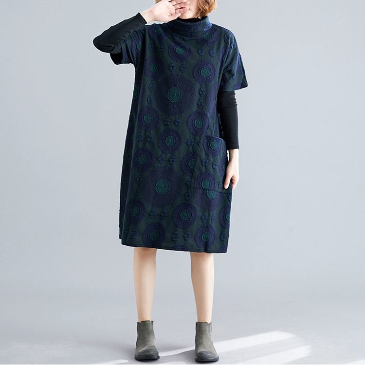 

Large Size Fat Sister Loose And Thin Mid-length Print High Neck Dress (Color:Navy Blue Size:Free Size)