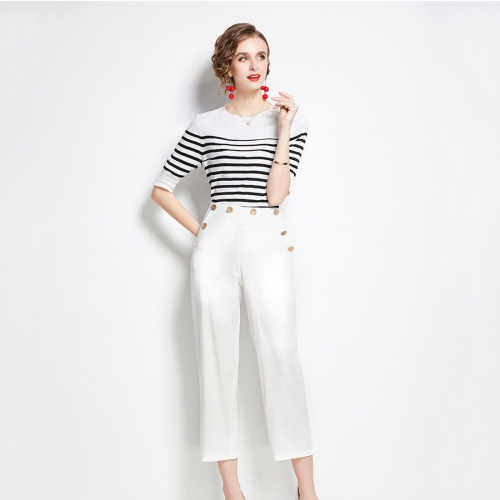 

Early Autumn Striped Knitted Top + White Nine-point Pendant Wide-leg Pants Two-piece Suit (Color:White Size:XL)