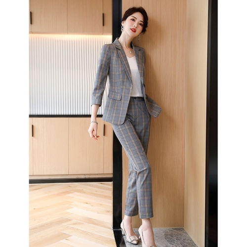 

Fashion Casual Plaid Suit, Style: Coat + Pants (Color:Gray Size:L)