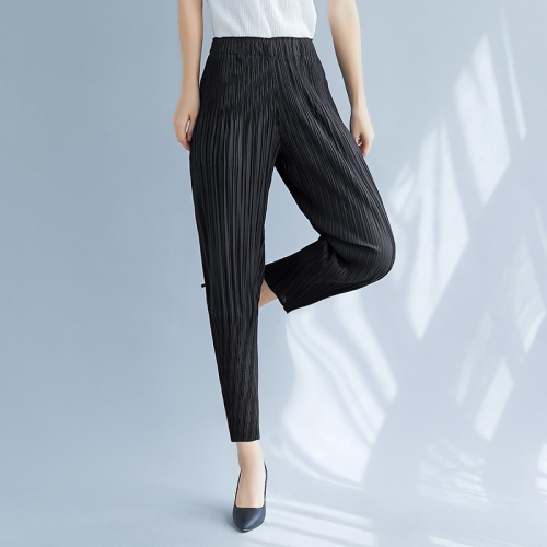 

Pleated High Waist Slimming Carrot Harem Pants Casual Pants (Color:Black Size:Free Size)