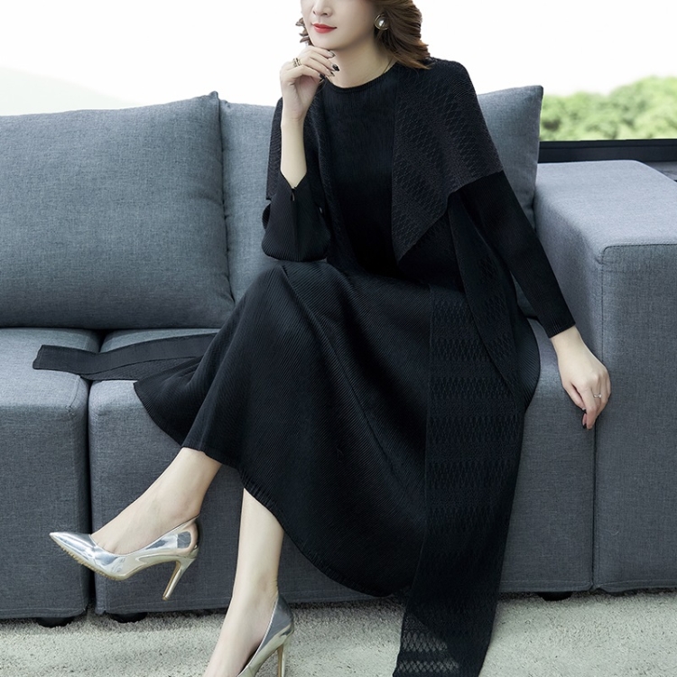 

Round Neck Long Sleeve Pleated Dress Fake Two Pieces (Color:Black Size:Free Size)