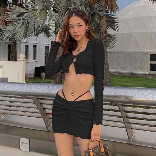 

Long-sleeved T-shirt And Skirt Suit (Color:Black Size:M)