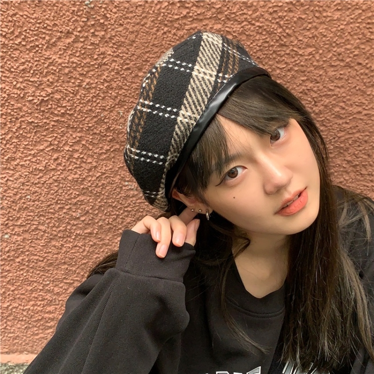 

Check Vintage Design Sense Beret (Color:Black Size:Adjustable)