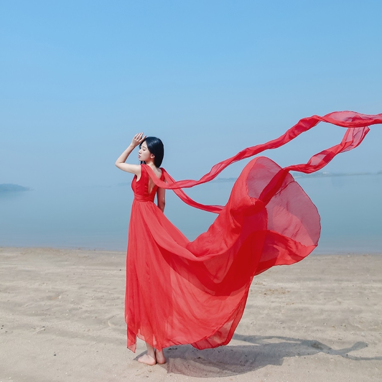 

Chiffon V-neck Halter Trailing Holiday Dress (Color:Red Size:S)