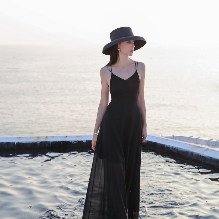 

Sexy Backless V-neck Slim Beach Dress With Straps (Color:Black Size:L)